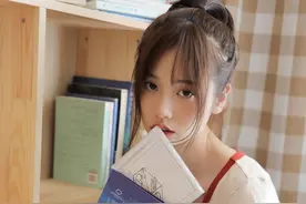 砖家说每天看美女10分钟有助长寿，不信你试试看图片