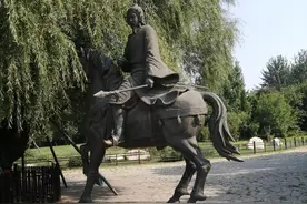 边关烽火情，将士来出征图片