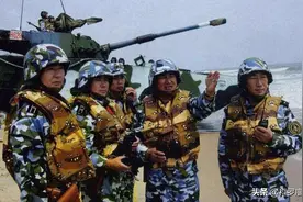 假如战争爆发，经常上电视的军事专家们，能直接指挥军队作战吗？图片