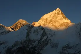 世界上8千米以上的山峰总共有14座，完全属于我国的有几座呢？图片