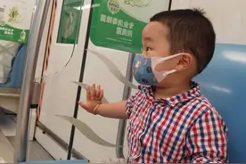 疫情反弹，1-2岁的宝宝不肯戴口罩怎么办，别慌，有办法图片