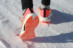 李宁新款黑科技跑鞋绝影Essential，跑完百公里后来聊聊图片