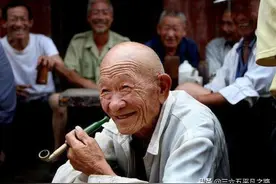 老农说“人穷不交三友，落难不求三人”，感觉说得有道理，请珍藏图片