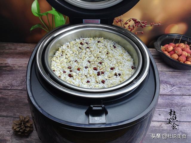 脱糖双麦香米饭，为糖尿病人私人订制，脱去多余糖分，健康看得见