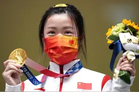 中国小将摘得东京奥运首金，日本小鲜肉晒出的时尚行头也同样养眼图片