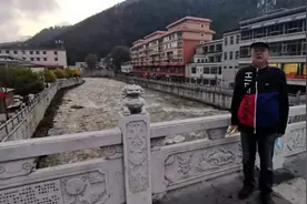 那年，我们这群小兵到亚东当兵，只觉得，亚东县城太小了图片