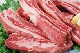 买排骨，到底“前排”好还是“后排”好？看完涨知识了图片