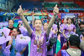 致天津女排：最重要的绝非凯旋，而是不停战斗……图片