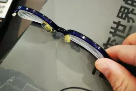 每个戴眼镜的孩子，都会变成"金鱼眼"吗？图片