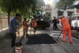 解决居民急难愁盼 丰台区西罗园街道及时维修老旧小区坑洼路面图片