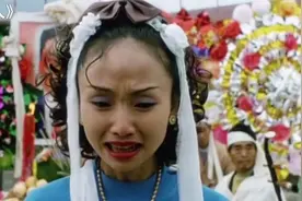 底层女人的情与欲：为了生活站街卖碟，为救丈夫甘愿奉献自己图片