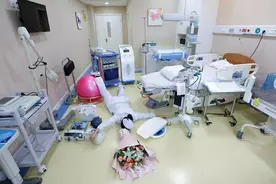 “听说，产房很冰冷，医生会很凶”其实真实的产房是这样的图片