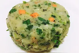 懒人版晚饭，超好吃的土豆泥，绵软入味，1分钟就学会图片