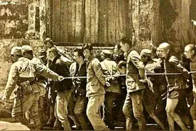 宪兵负责搜索，逃回家有保长处理，抗战中部队被打散士兵怎么办？图片
