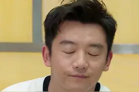 跑男家族玩游戏过于认真，触及郑恺的底线，郑恺几次黑脸想发飙图片