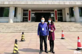 琴瑟和鸣　共育桃李——德州一中教师伉俪复学工作记图片