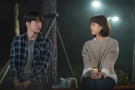 六一节偶遇前妻，看着她身边的孩子男人崩溃：岁月静好，时不我与图片