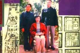 此女自称是武则天转世，建立后宫，封4个相貌不错的男子为“妃”图片