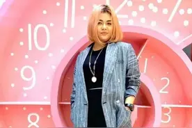因参与罢工游行示威，缅甸著名女歌手在仰光家中被捕图片