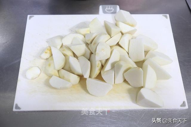 芋头的8种吃法！软糯入味，下饭又解馋，做一大盘都不够吃