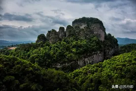 古人为何用小树枝撑着大山：古老风俗流传千年，很多年轻人不知道图片