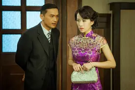 严屹宽《浪子回头》首播，开局就是逼李念穿泳装，堪称烂剧典范图片