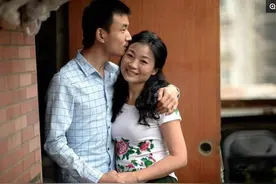 直击：相差23岁的“老妻少夫”私下生活图片