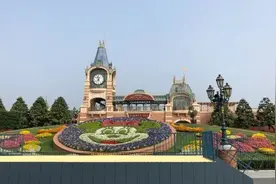 上海迪士尼乐园今日重启，3分钟门票售罄，6点钟就有人排队图片