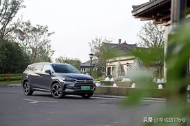 谁说自主品牌7座SUV费油？亏电实测百公里5.0L 比亚迪唐DM-i了解一下图片