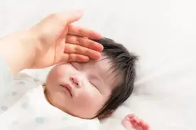 没感冒却发烧？幼儿常见的“夏季热”图片