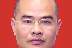 德耀泉州 善行中国图片
