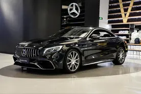 更好的奔驰S级，大排量V8发动机动力强。实拍奔驰S级AMG图片