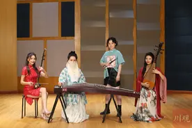 高燃！成都百万UP主领衔演奏国风版《国际歌》图片