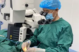 白内障术后视力能变好吗？人工晶体已实现“私人订制”图片