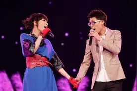 张赫宣金池一首《我要快乐》很好听，完美的配合，重新诠释了这歌视频封面