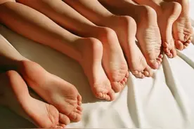 女人寿命长不长，看脚就能知晓吗？你的脚有没有这3个特征呢？图片