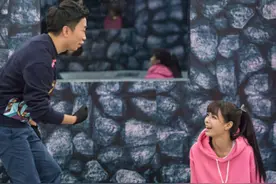 不可思议！沈梦辰杨迪共游塞纳河还喝交杯酒，网友：心疼杜海涛图片