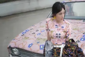 杨幂为阿迪代言被吐槽像精神小妹图片