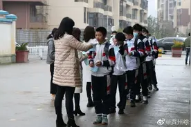 初三返校第一天，贵阳市观山湖区外国语实验中学井然有序图片