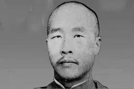 韩复榘被枪决之后，他的妻子和小妾沦落到哪里？儿子结局如何？图片