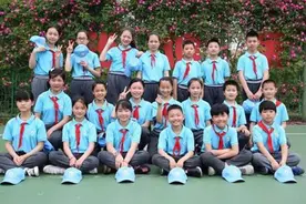 家委会组织拍豪华毕业照，家长：奢侈浪费，老师：无权干涉家委会图片