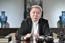 凭啥只有小学文化的马未都能这么有钱？马未都：你多读书也可以图片