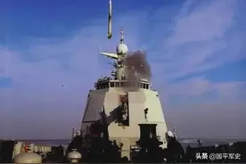 124开封舰入列，海军052DL型驱逐舰，战力比052D型有大幅提升图片