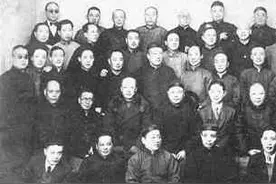 洪帮老大做汉奸气死母亲，被抓差点枪毙，死后61年入烈士陵园图片