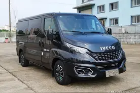 新车 | 依维柯新Daily实车曝光，变身商务车，后排配独立航空座椅图片