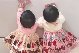 新妈妈养育选择：分割双胞胎并非坏事，不做“同款”，宝宝更独立图片