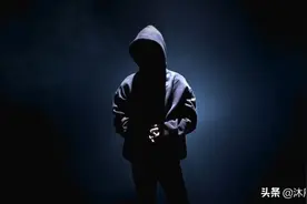 骚白无限期停播的背后，映射出的是游戏主播的“体虚”日常图片