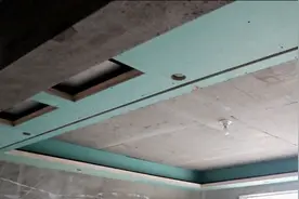 双层石膏板吊顶，简单大方的造型，正在装修的朋友可以借鉴哦