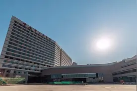 重庆市人民医院两江院区4月29日全面开诊图片
