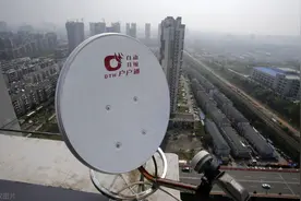 户户通信号强度质量为零，换高频头信号线不起作用，挪动位置解决图片